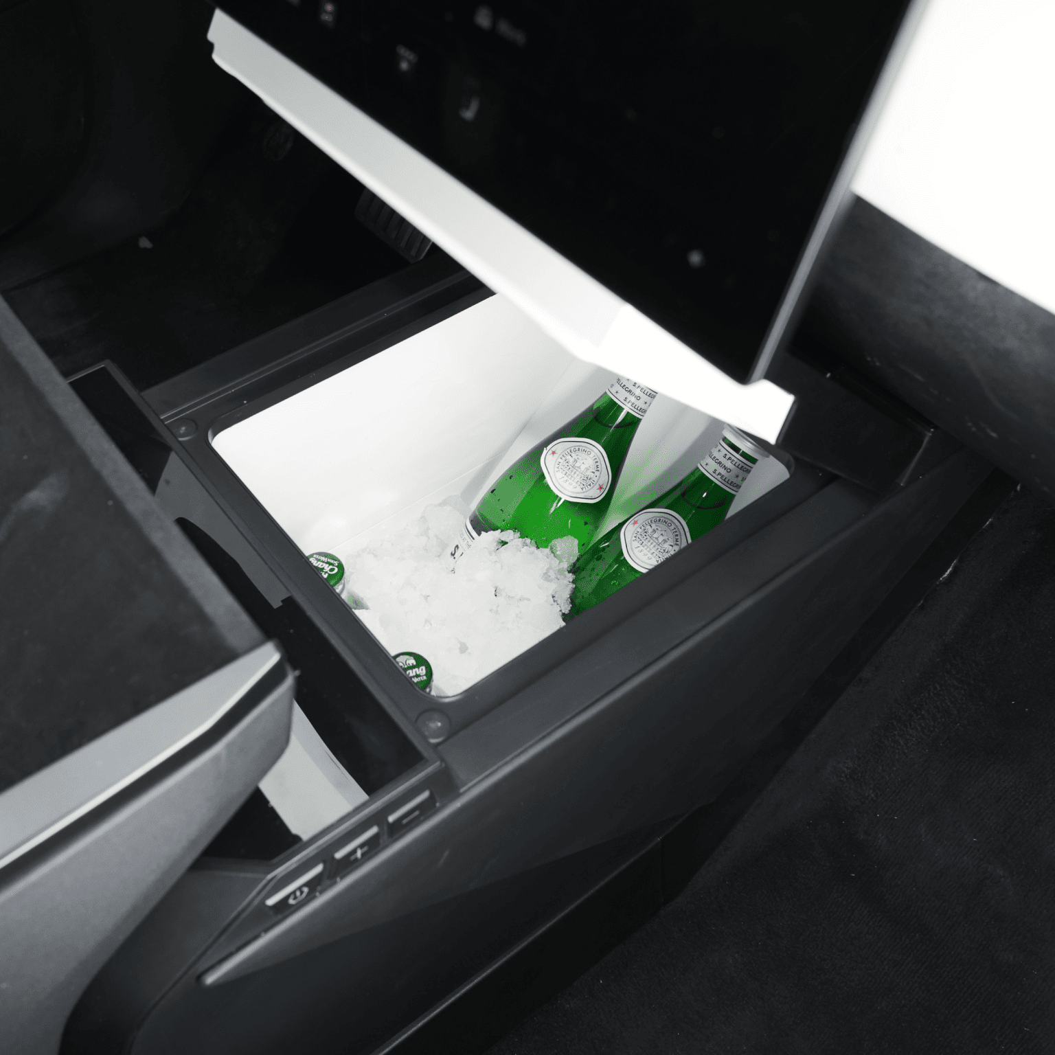 18L Center Console Floor Refrigerator for Cybertruck - CyberGearcoCyberGearco